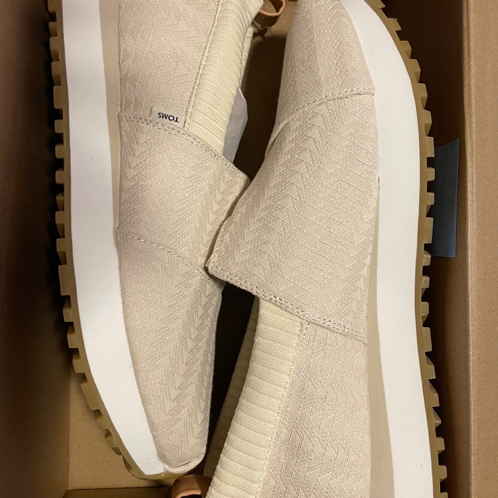 Toms Alpargata Resident 2.0 size 8.5